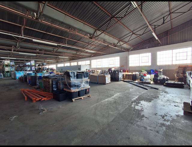 2,882M² WAREHOUSE TO LET IN HERIOTDALE